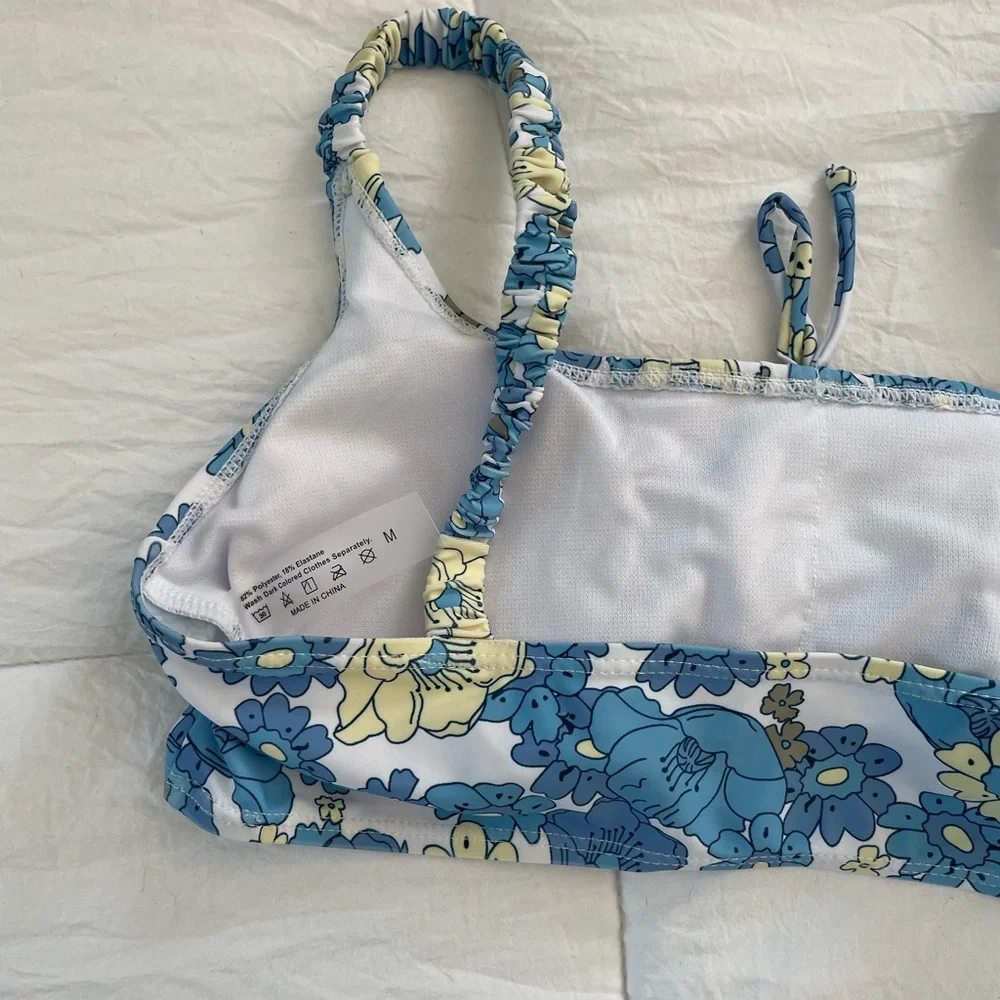 never worn bikini - Picture 3 of 4